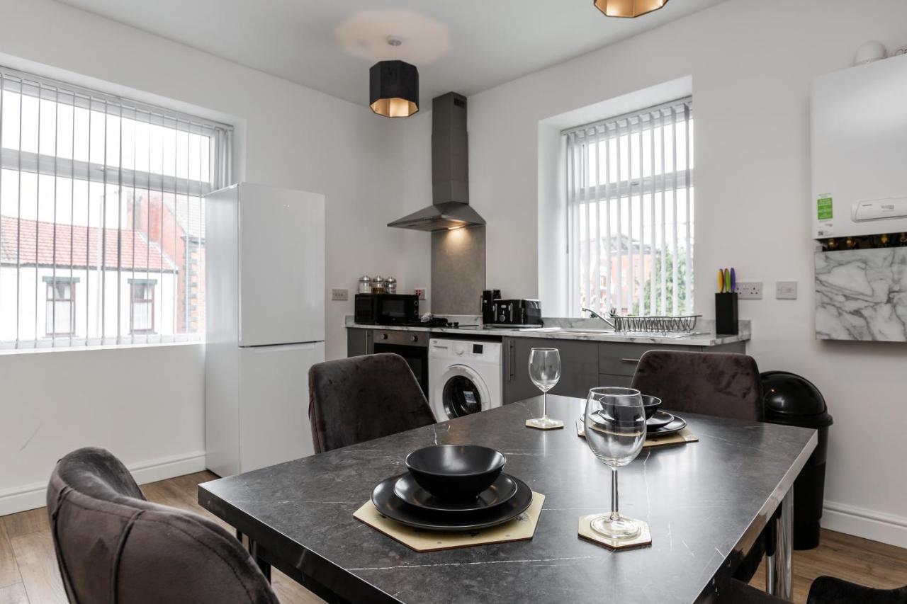 York Villas Free Parking Included Liverpool Exterior foto