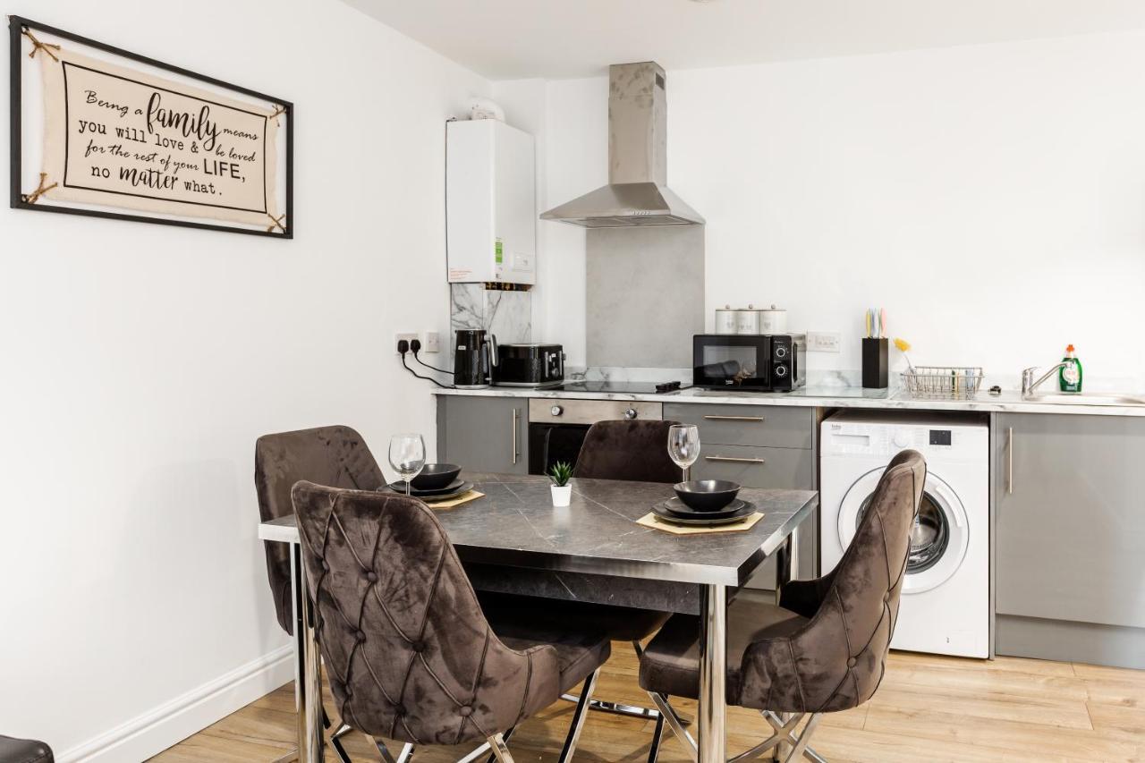 York Villas Free Parking Included Liverpool Exterior foto